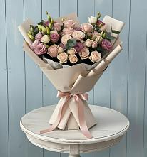 Букет цветов из:  Розы и Лизиантусы в Ульяновке Ставропольского края