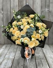 Букет цветов из:  Розы и Лизиантусы в Ульяновке Ставропольского края
