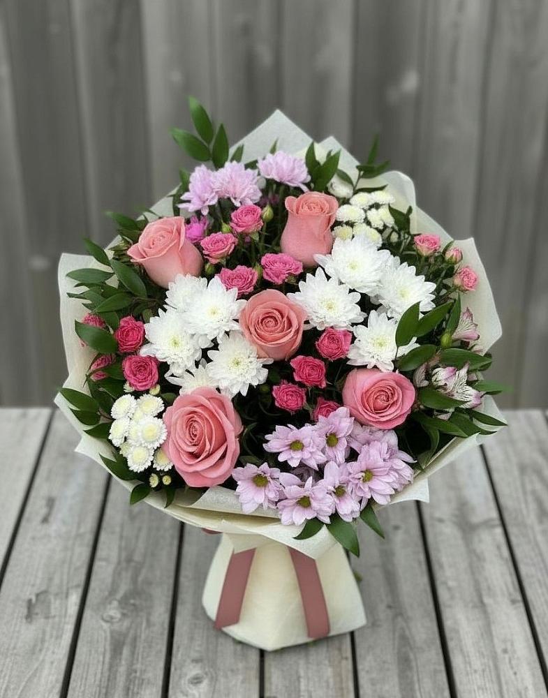 Букет цветов из: Альстромерии, Гвоздики, Розы и Хризантемы в Ульяновке Ставропольского края
