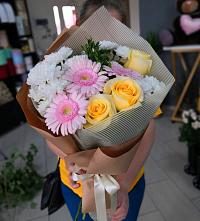 Букет цветов из:  Герберы, Розы и Хризантемы в Ульяновке Ставропольского края