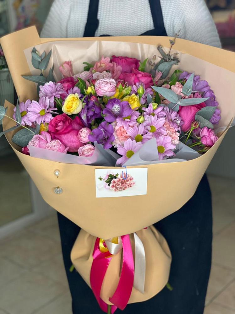 Букет цветов из: Хризантемы, Гвоздики и Альстромерии в Ульяновке Ставропольского края