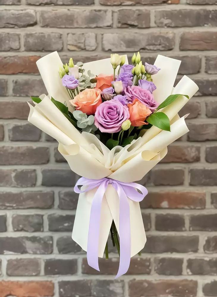 Букет цветов из: Лизиантусы и Розы в Ульяновке Ставропольского края