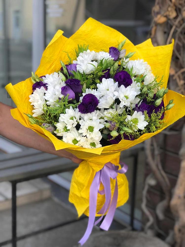 Букет цветов из: Ирисы, Хризантемы и Ромашки в Ульяновке Ставропольского края