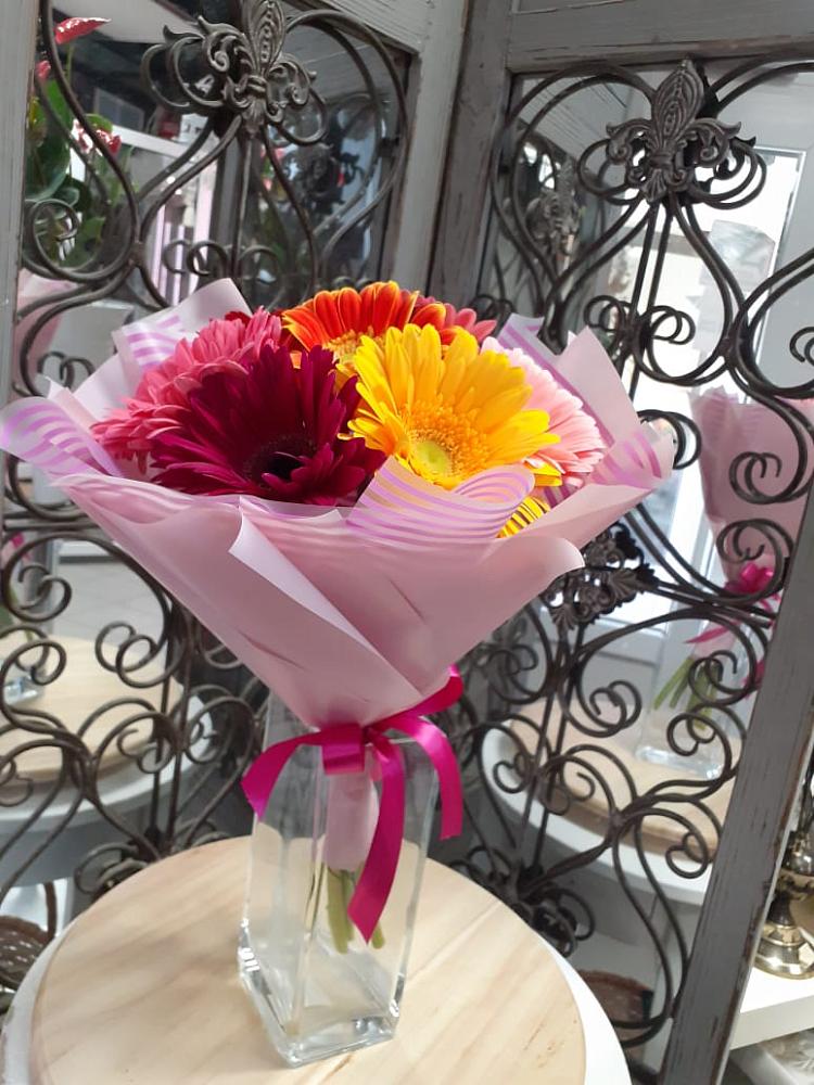 Букет цветов из: Герберы в Ульяновке Ставропольского края