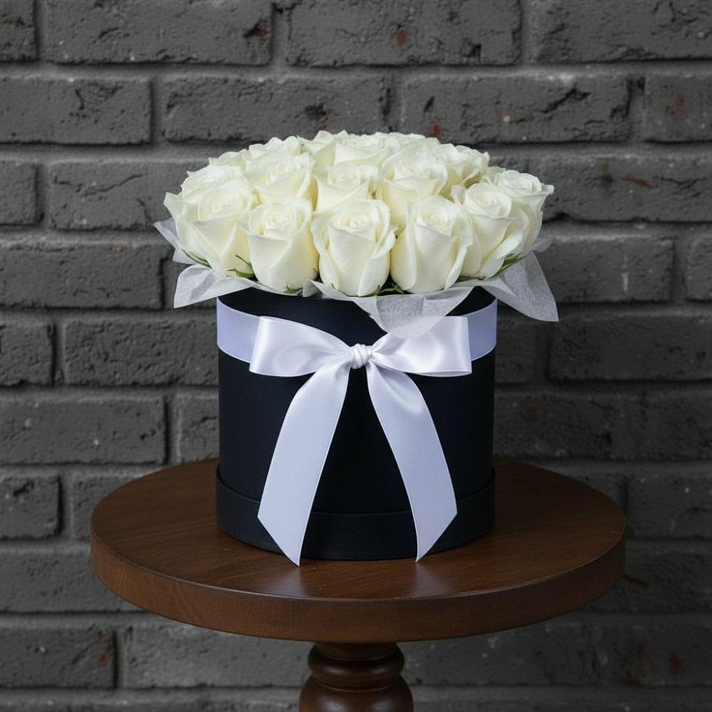 Цветочная композиция из Розы в шляпной коробке в Ульяновке Ставропольского края