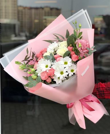 Букет цветов из: Розы, Лизиантусы и Хризантемы в Ульяновке Ставропольского края