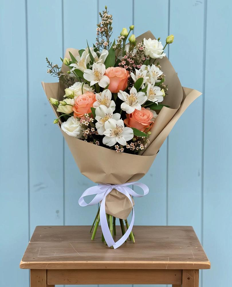 Букет цветов из: Альстромерии, Лизиантусы, Розы и Хризантемы в Ульяновке Ставропольского края